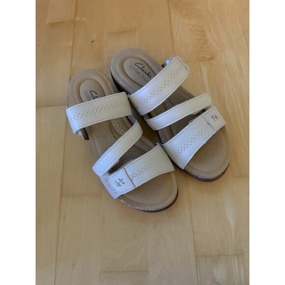 Clarks Collection Size 6.5M Slide small wedge Sandal adjustable straps White - Picture 1 of 3